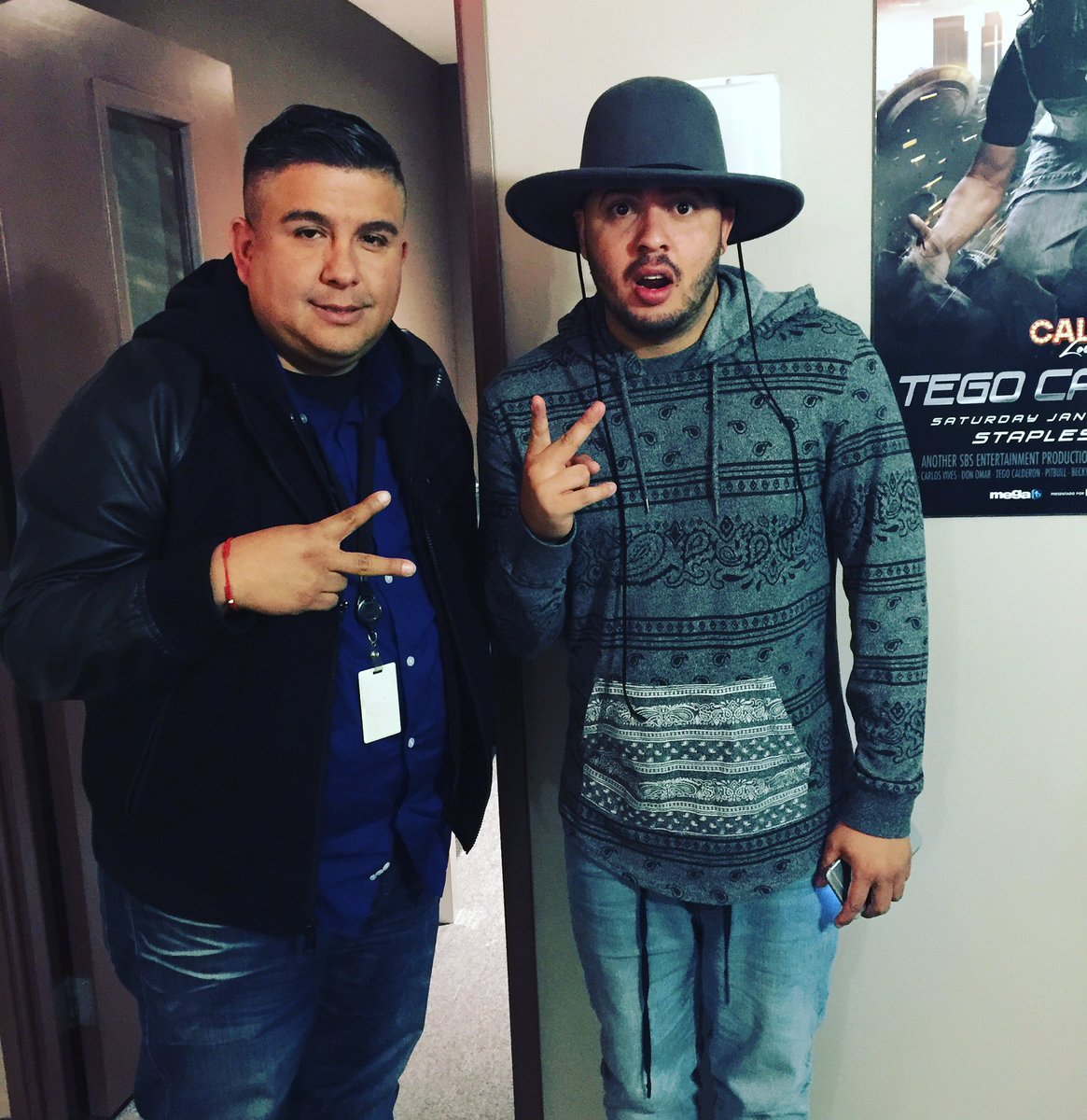SmoochyOne's tweet photo. @Maffio #yatusabe #hermando #greatartist @mega963fm #MegaMorningShow https://t.co/LFOmrtaCBA