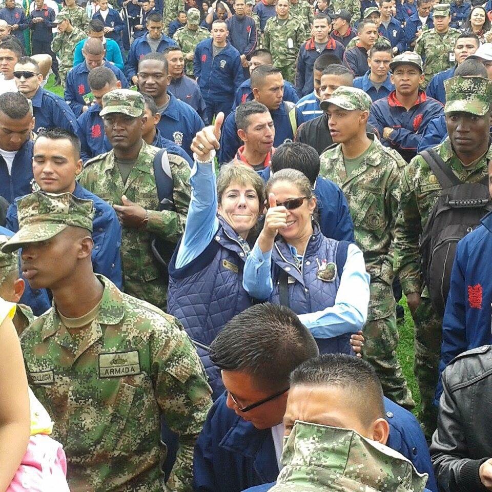 Dprotectoras's tweet photo. Mujeres comprometidas con nuestros héroes!

Cada obra de amor, llevada a cabo con todo el corazón! https://t.co/lDSNMFwGmH