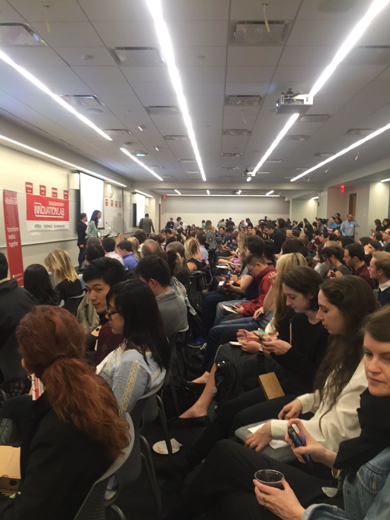 MyraCortado's tweet photo. full house at daily news innovation lab tonight #nydnlab https://t.co/odOWx5j5CK