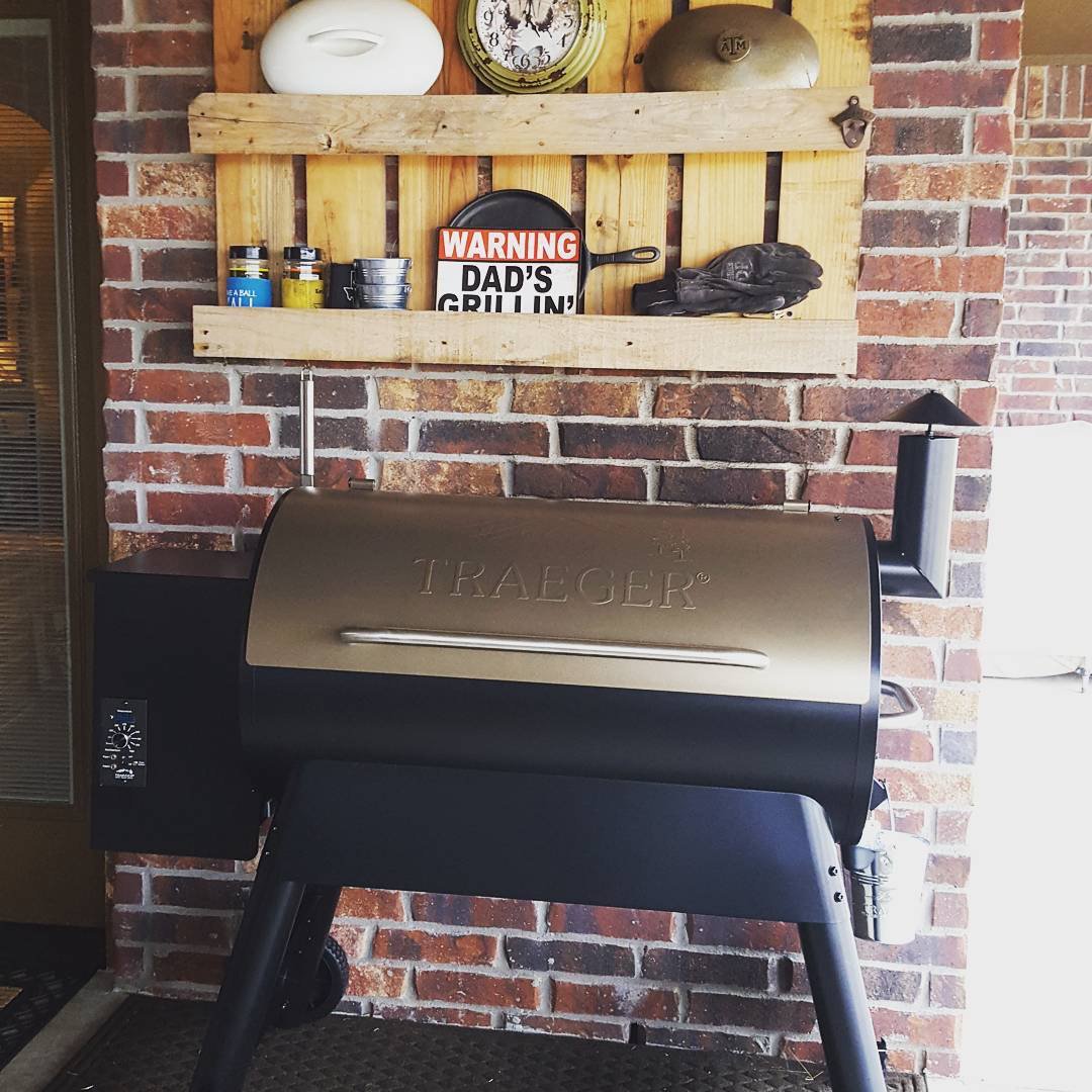 TraegerGrills's tweet photo. @austinthamilton #WentPro & upgraded to the new 2016 Pro Series 34 grill from Ace Hardware. https://t.co/iiKbIZZbIf https://t.co/E6obY0KRht