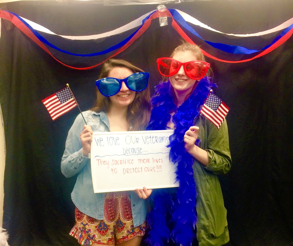 SVAatOU's tweet photo. We're loving all the spirit with our photo booth! #BobcatVets 🇺🇸💙❤️ https://t.co/z1khc0agjY