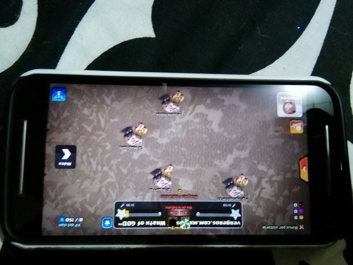 vergeros_com_mx's tweet photo. Gracias a @supercellgames por este emparejamiento. Nosotros:(5/3/7) vs WoG(8/4/3).valdrá la pena atacar? 😾👎 https://t.co/RRqlm8aa5t