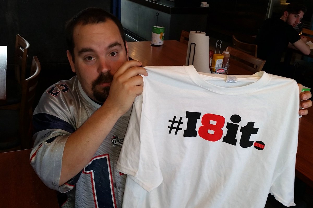 ABCRivergate's tweet photo. @ABCRivergate #I8it. #RoadStar Winners @AmerBurgerCo https://t.co/LtQ98gQGOv