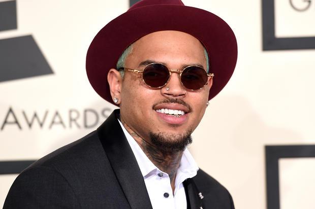 Chris Brown Rips Into Former Collaborator Kevin McCall On Instagram mixtapechampions.com/chris-brown-ri…