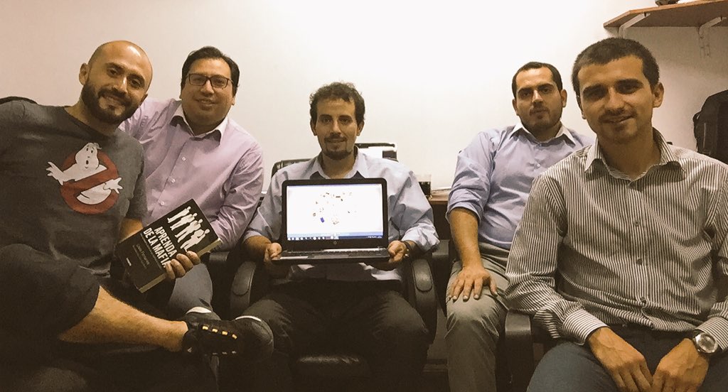sapnet_cl's tweet photo. Aún se trabaja este miércoles. Equipo propuesta ACHS 💪🏻 https://t.co/nuPL3mlfZc