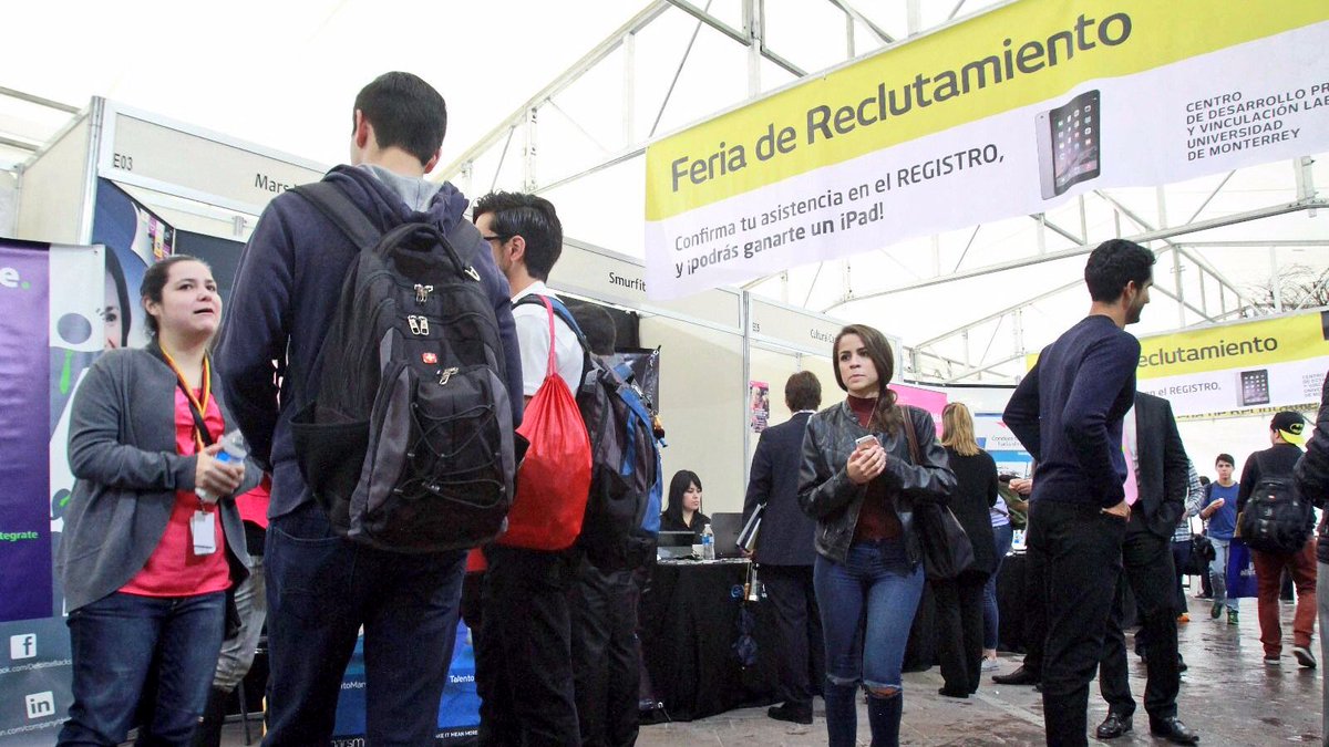 udem's tweet photo. Con 52 opciones de lugares de trabajo, la Feria de Reclutamiento @VinculacionUDEM continuará mañana. ¡Te esperamos! https://t.co/4pasUQCFFs