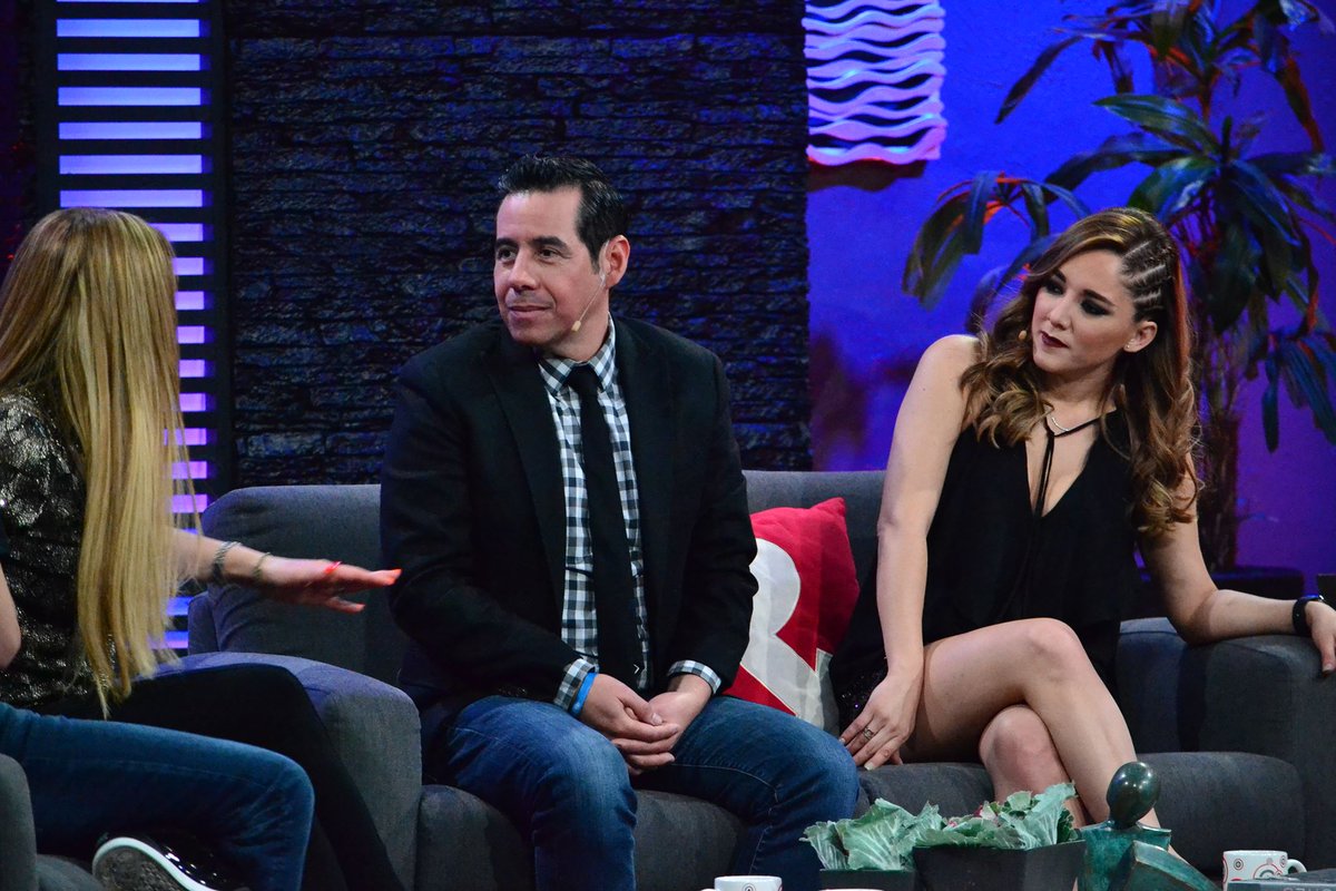 YordiRosado's tweet photo. ¿Están listos para ver a @sherlyny y Cynthia Klitbo?
Recuerden, @estacanon 9:30 pm por @unicable_canal
#LoImposible https://t.co/SIBvuW7O5Y