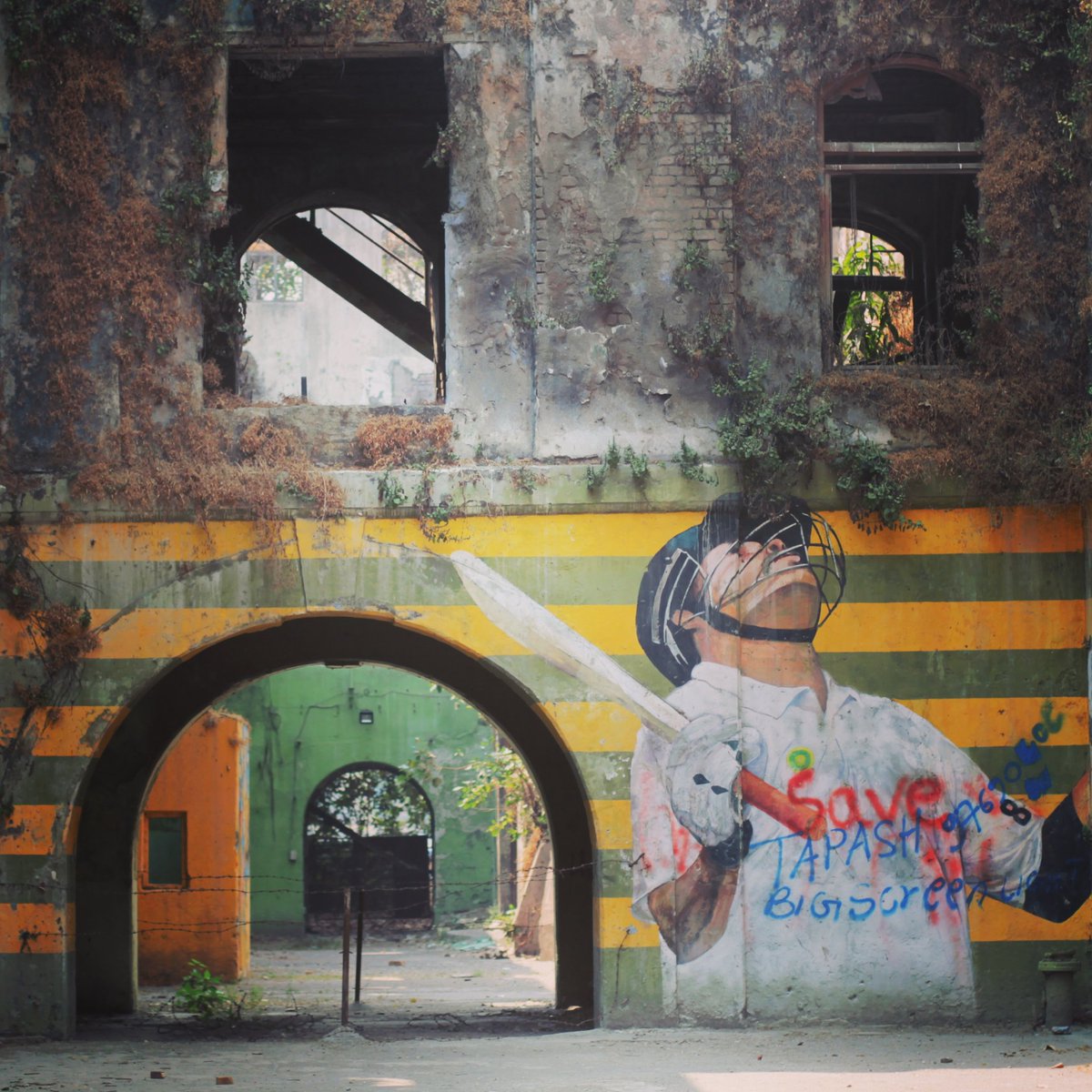 PrajeshGaonkar's tweet photo. Soultraveller
#traveldiaries #streetphotography #god of  #cricket #sachintendulkar #art #mumbai #picoftheday https://t.co/15YWAHKfmH