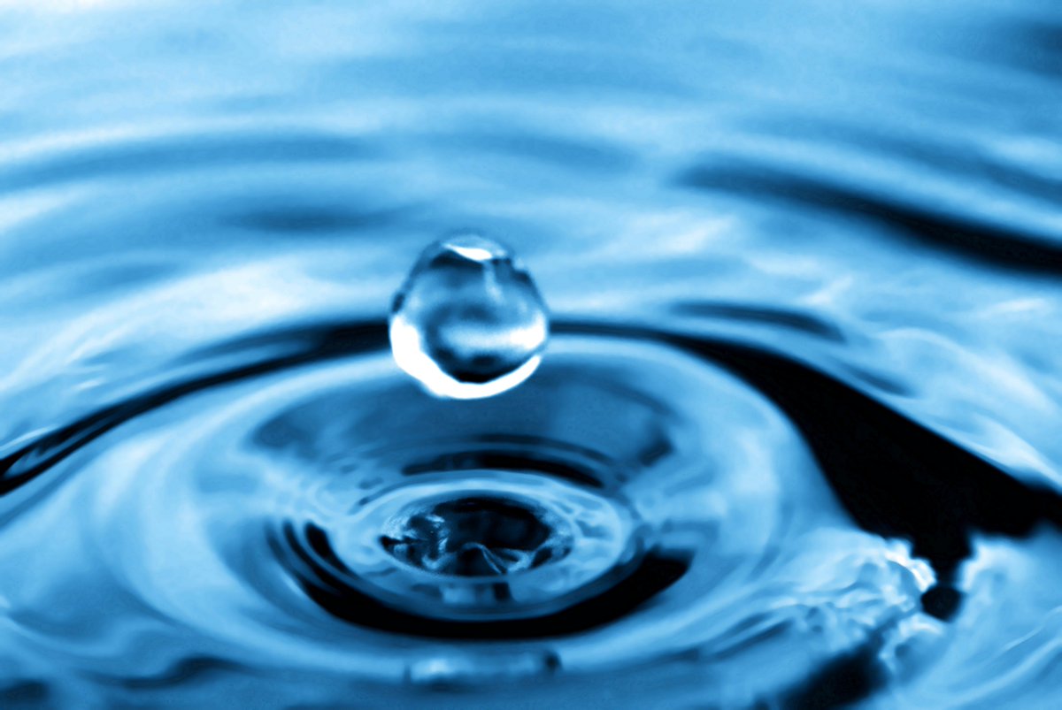 LADWP's tweet image. Captured! That's right we got 427m gls of water from rainfall in Feb. Enough water for 3,999 LA homes for a year.