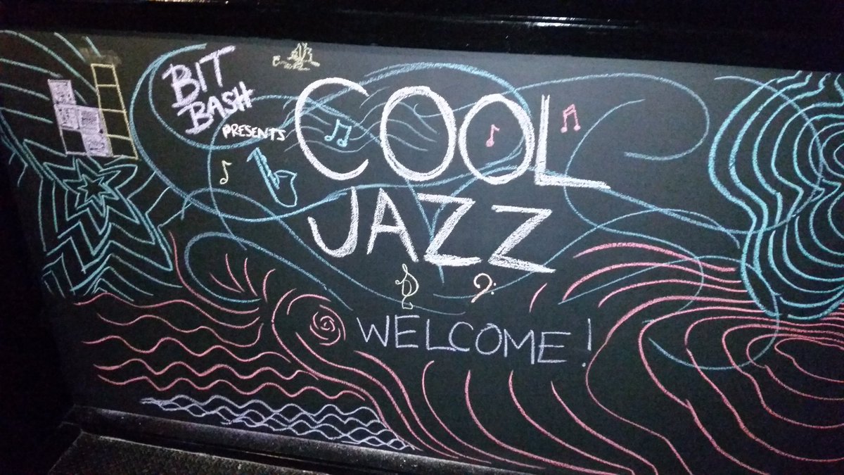 SideQuestIndie's tweet photo. @BitBashChicago and ready to have my ear drums explode with sexy jazz! #indiedev #bitbash #bitbashchicago https://t.co/fVrYQ1HZQJ