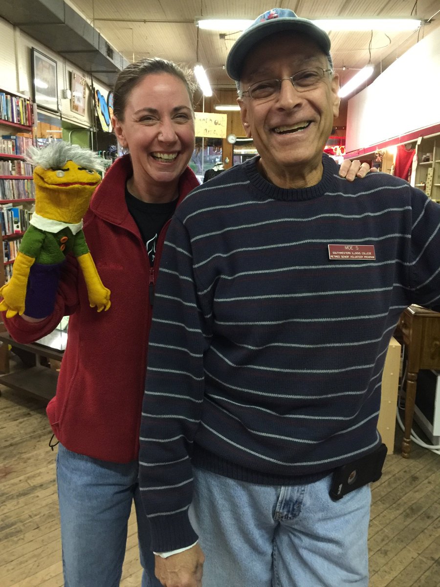 stephanielbetts's tweet photo. @THETOCOSHOP Happy birthday, Moe! Love from your friends @tocoshopstl  #toco #voluteers https://t.co/ufsJp1CbHQ