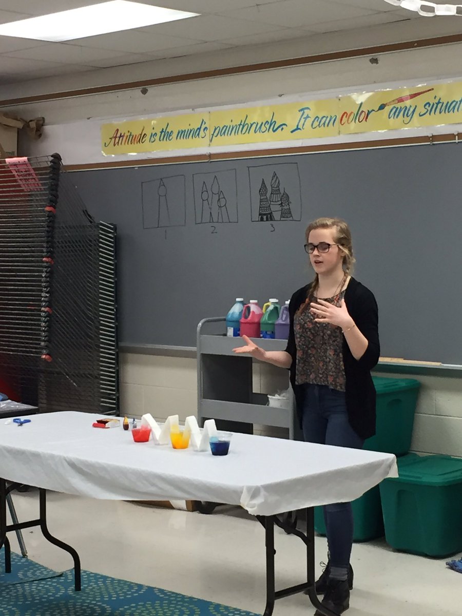 puttichem's tweet photo. Girls in STEM meeting at Pinewood elementary #puffmobile @alexstockings @jenisonGSTEM https://t.co/N1rTPJEKR0