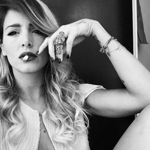 Halsey - New Americana
By rocio0sorno ift.tt/1Yzmq8j