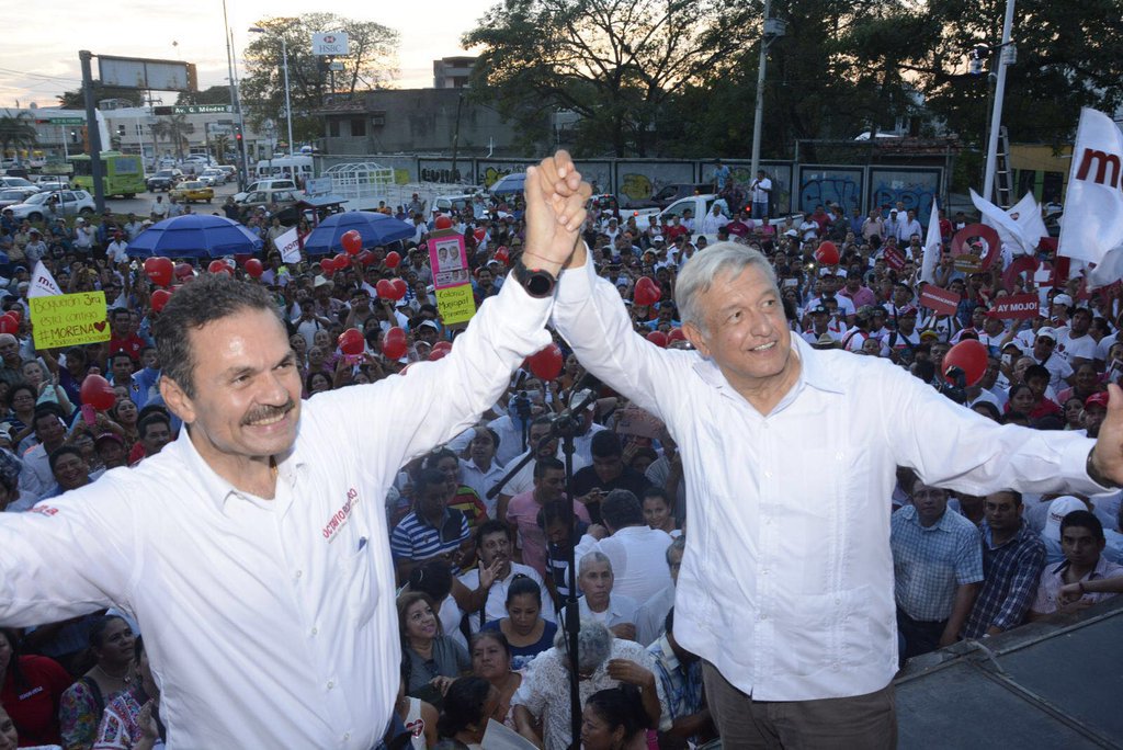 AntonioSinTuits's tweet photo. Esto si es un cierre de campaña @Octavio_morena el pueblo esta contigo 👊 #HagamosHistoria https://t.co/NZmJgcoaFv