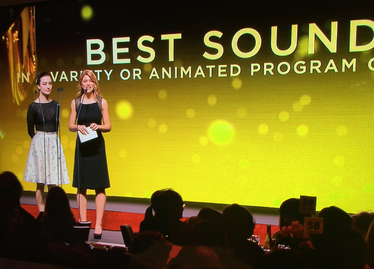TheCdnAcademy's tweet photo. #CreamPuffs: RT if you think the @carmillaseries girls @natvanlis &amp; @Elise3aum killed it presenting @ #CdnScreen16! https://t.co/zAz9QI51SO