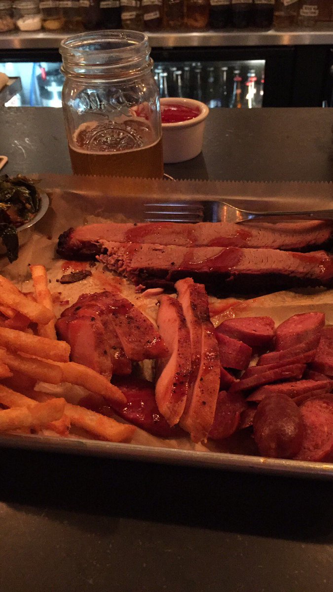 ricklange42's tweet image. Meat sweats @HendricksBBQ !! It's a good thing I have a @PineyRiverBrew Float trip to cool me off! #mobeer #meat