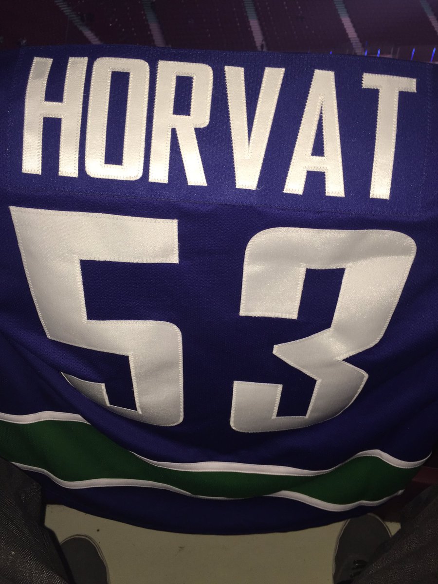ThatGeekyNerd_'s tweet photo. Got my new @BoHorvat jersey! #HayBo https://t.co/HlyDHLTLRT