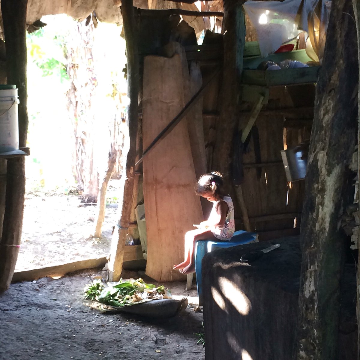 DRProjectWeek's tweet image. 2 year old helping great grandma prepare breakfast. Our host family makes amazing food!