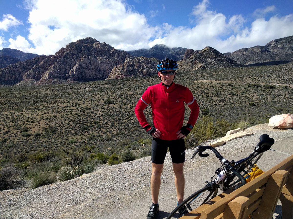 RoadHolland's tweet photo. Cycling gear that goes. Wherever, whenever. #RHreroute https://t.co/KDcyDNRFoh