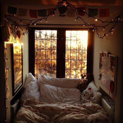 TheAmazePics's tweet photo. lay with me https://t.co/KkZ3qbPReb