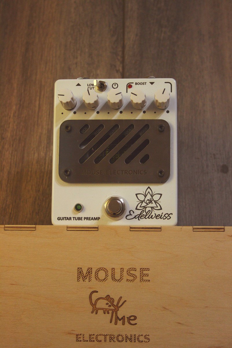 mouselectronics's tweet photo. Edelweiss - tube guitar preamp
https://t.co/RNE1XNsPFw
#effectsbay #pedalofaday #effectsdatabase https://t.co/VRwZjVgSne