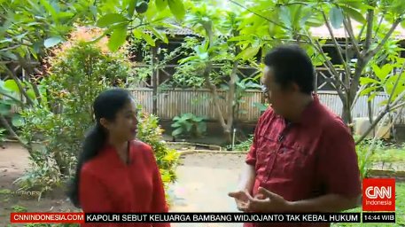 Sekolah KAMI tdk memungut biaya. Ibu Ina pun tdk marah jika ada anak yg memilih kabur &amp; tidak melanjutkan sekolah.