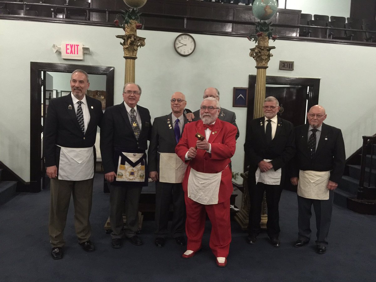 JeffAvnet's tweet photo. Traveling Gavel #8 @GrandLodgeOhio  @NegleyLodge565 https://t.co/sMUnvlEfjA