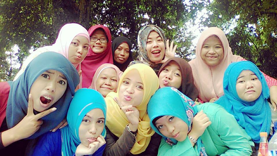 nurul_khaifinah's tweet photo. 13 GOKILNYA REZALLIANTS
pertama kali ketemu @REZALLIANTS gak kerasa udah 1th 1 bulan lama nya kompak selalu ya https://t.co/LBOd3WaGU2