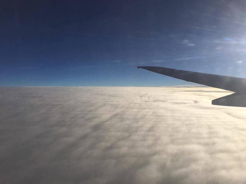 Bobin_James's tweet photo. Somewhere in between Bombay and Bangalore, a plush carpet of clouds right below us. #khach… https://t.co/2JX7pw4Ub8 https://t.co/sxYt7Oz7mf