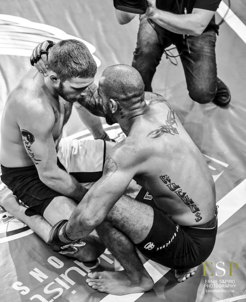 myxnews's tweet photo. "You become a champion by fighting one more round. When things are tough..." Thank you @CageSport1. #SFLMyxTV #SFL46 https://t.co/cWqVxkZRUj
