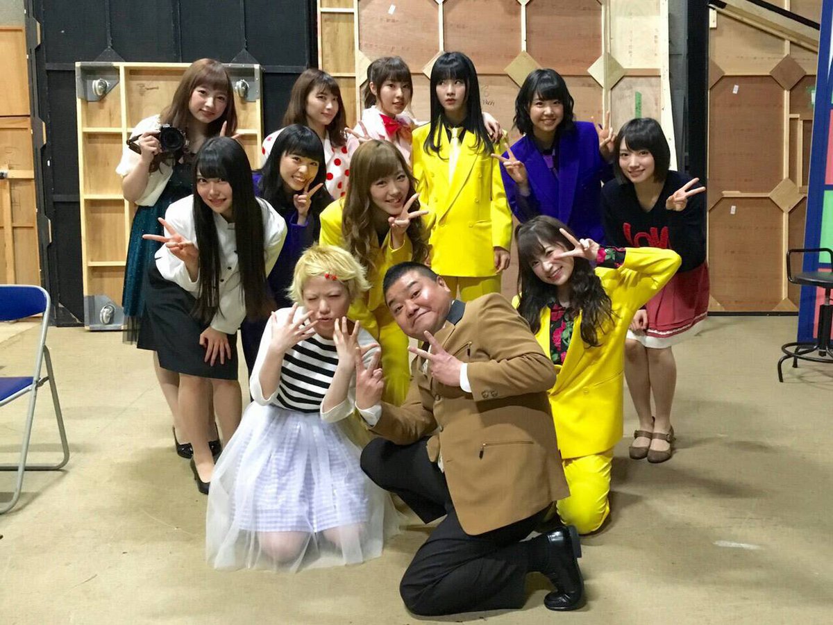 O Xrhsths 白間 美瑠 Sto Twitter Nmb新喜劇 朝早くから見に来て下さった方 ありがとうございました 笑いすぎて お腹痛いよぉ 今回も 最高に 面白くて楽しかったです 今回 私は 花月ホテルの従業員役でした T Co Tazbsocll6