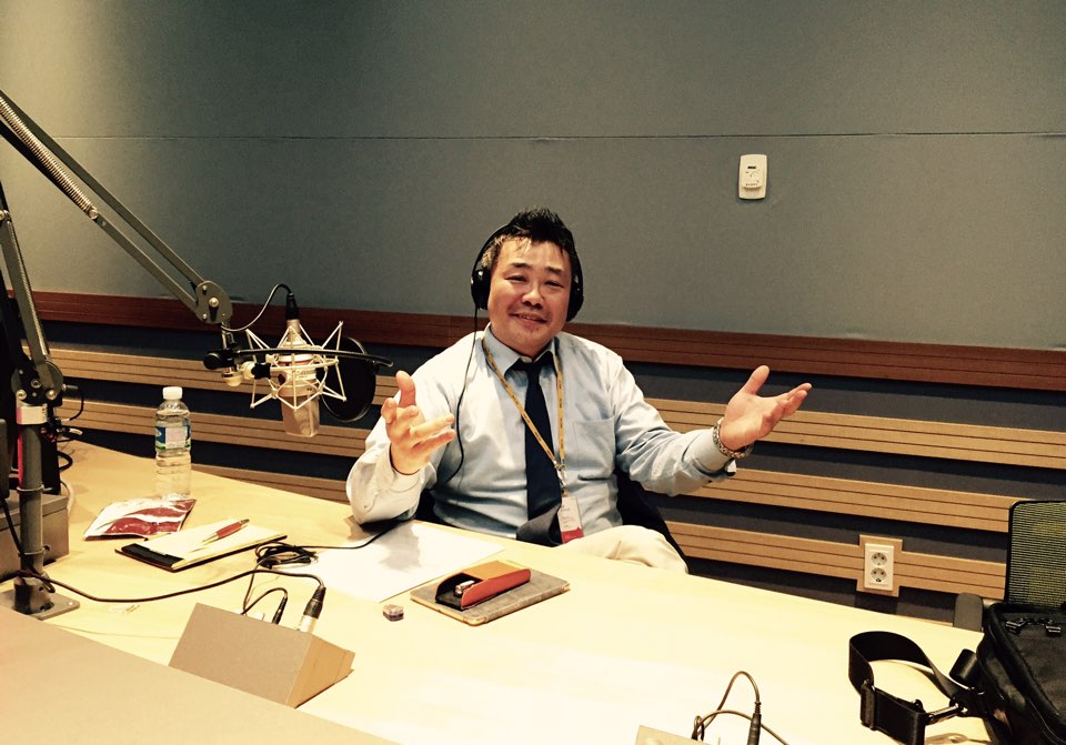 "식섭아 그럼 못써~ 급하면 날러 날러~ 잊을 수 없는 개미와 배짱이 히쌈이~~ " #팝송한글로부르기 내일 새벽3시 <DJ를 부탁해> #낭만닥터 가 불러드림 #MBCmini #영어강사아님