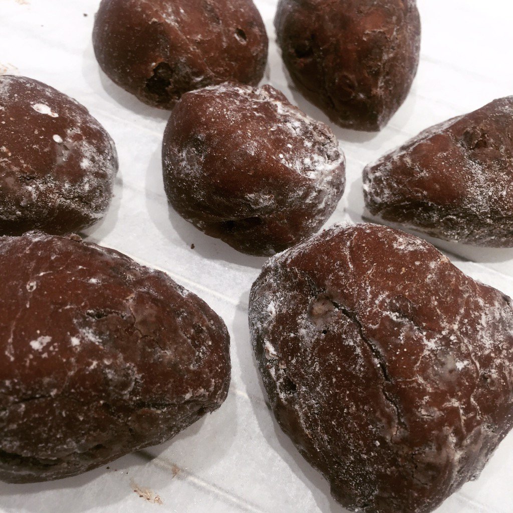 The_Darenogare's tweet image. 収録現場に手作りパンの差し入れを！
パン作るの大好き🍞
焼き立てが一番好き😋