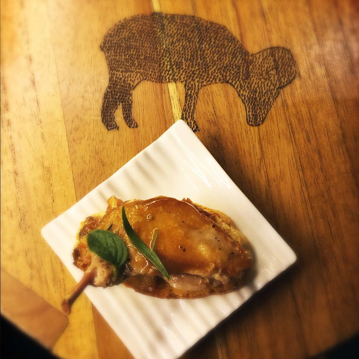 GastronautaDF's tweet photo. ¡@mercadoromaMX está invadido!
Muchos chefs invitados crearon platos con @ZacapaMexico!
Ven a probar, termina lunes! https://t.co/TKndgIymOl