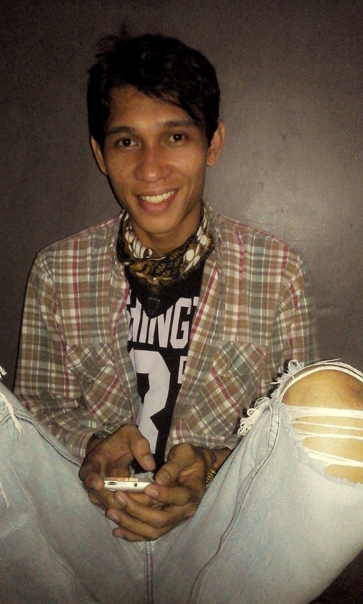 Slmat Siang Papah Ganteng😜😘