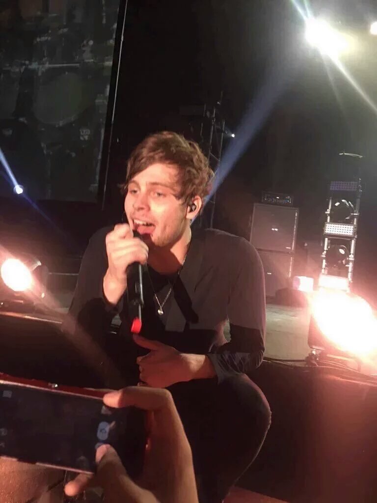 mickthicc's tweet image. i love this human