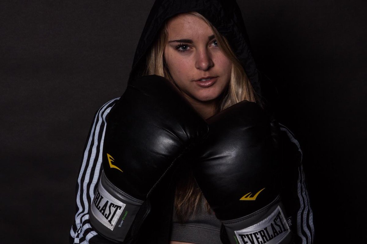 shaybaeeeeee's tweet image. Fight night. Retweet for Abbie and fav for me💪