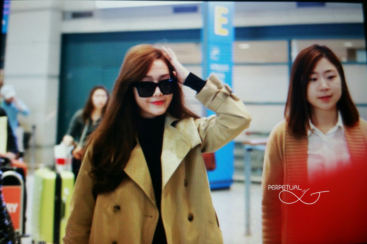 [PIC][10-03-2016]Jessica trở về Hàn Quốc vào chiều nay CdKeVlhXIAAH57q