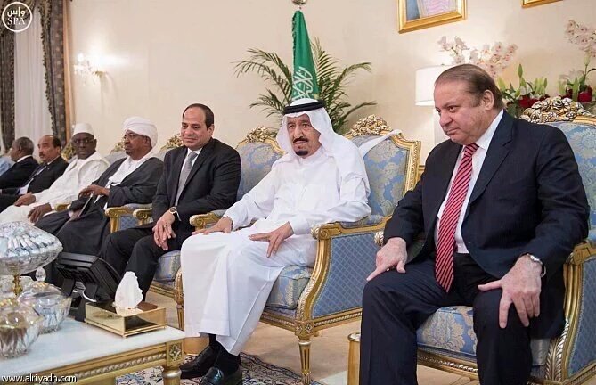 Dr_Samah_6's tweet photo. #مشاعري_تجاه_رعد_الشمال يوم #الملك_سلمان
جمع #قادة_الشعوب
وجعل #كلمة_الله هي العليا
ربي احفظه وولاةعهده
وأعزبهم دينك https://t.co/NU5BO5ewU1