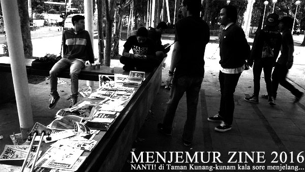 Yuk nanti sore sekitar jam 4 yak :) Cari saja kumpulan manusia berbaju hitam :