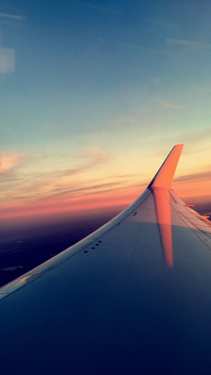 jansen_kee's tweet photo. Flying has got to be one of the best feelings ever👌🏾✈️ 🇺🇸>🇬🇧>🇸🇪 https://t.co/BbAJdei89H