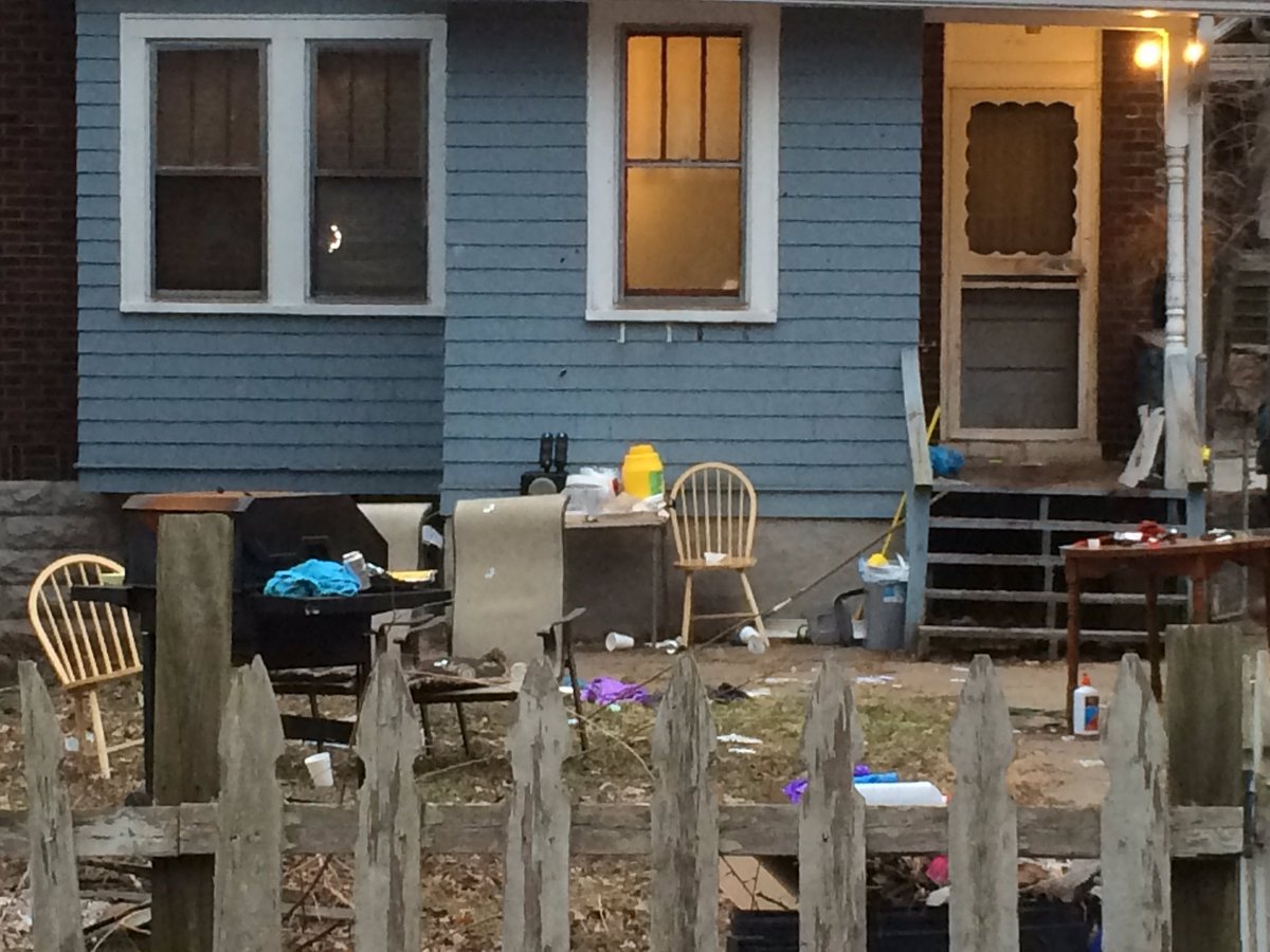 Pittsburgh shooting that left five dead carried out by two people