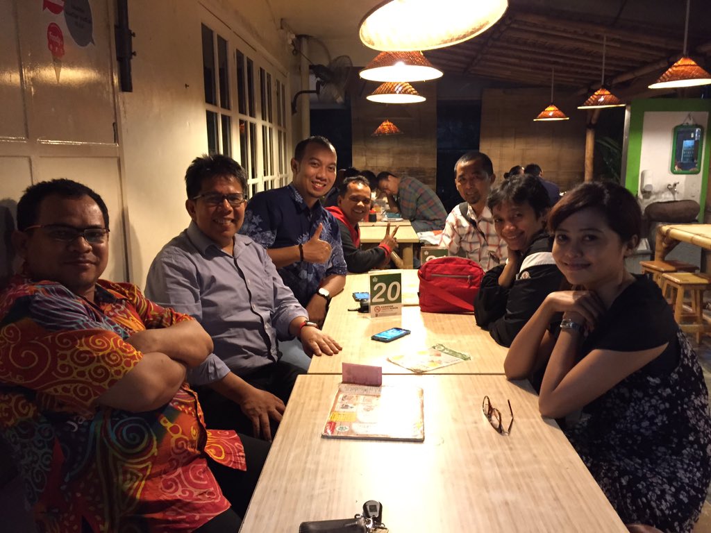 zaidinsidik's tweet photo. @SopBuahAddict Bogor with British council Master Facilitator for Social Enterprise | @omguguh https://t.co/dBXBc1ih21