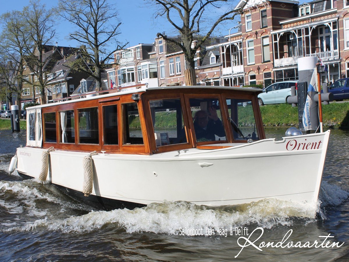 Salonboot's tweet photo. Vanaf 18 maart 2016 is het weer zover: de bekende Haagse Varende Wijnproeverijen https://t.co/ErQh6XmvIg - https://t.co/2NUuaGGKWz
