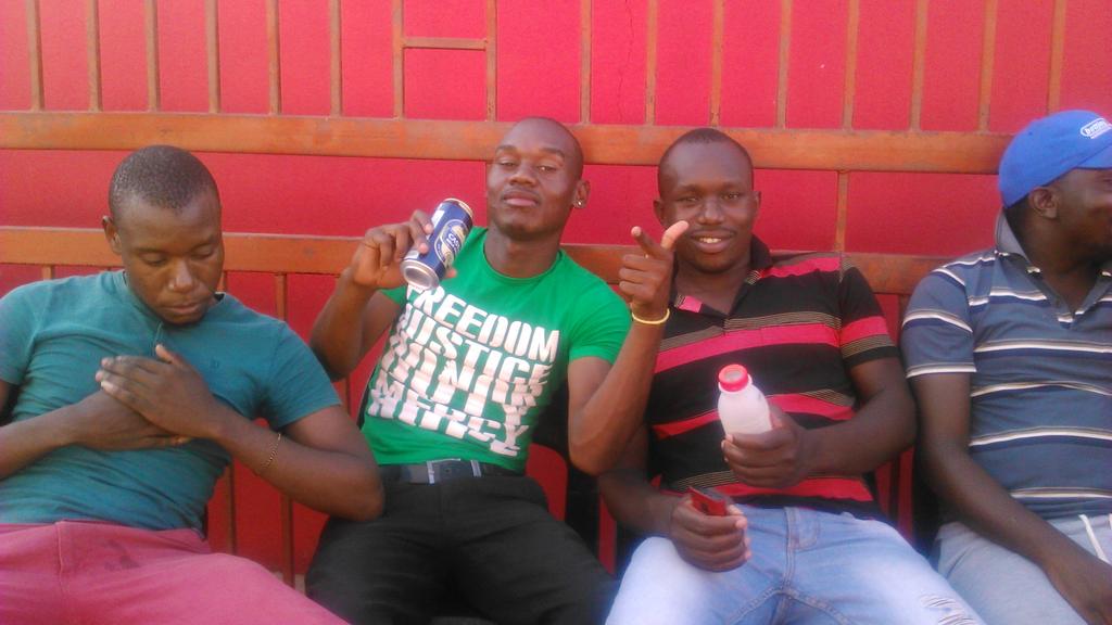 MarumoDerock's tweet photo. Mpfula yile ku swameni different places in limpopo dats great myb maize meal can go down and chickem dam market https://t.co/TNnjU0gvxQ