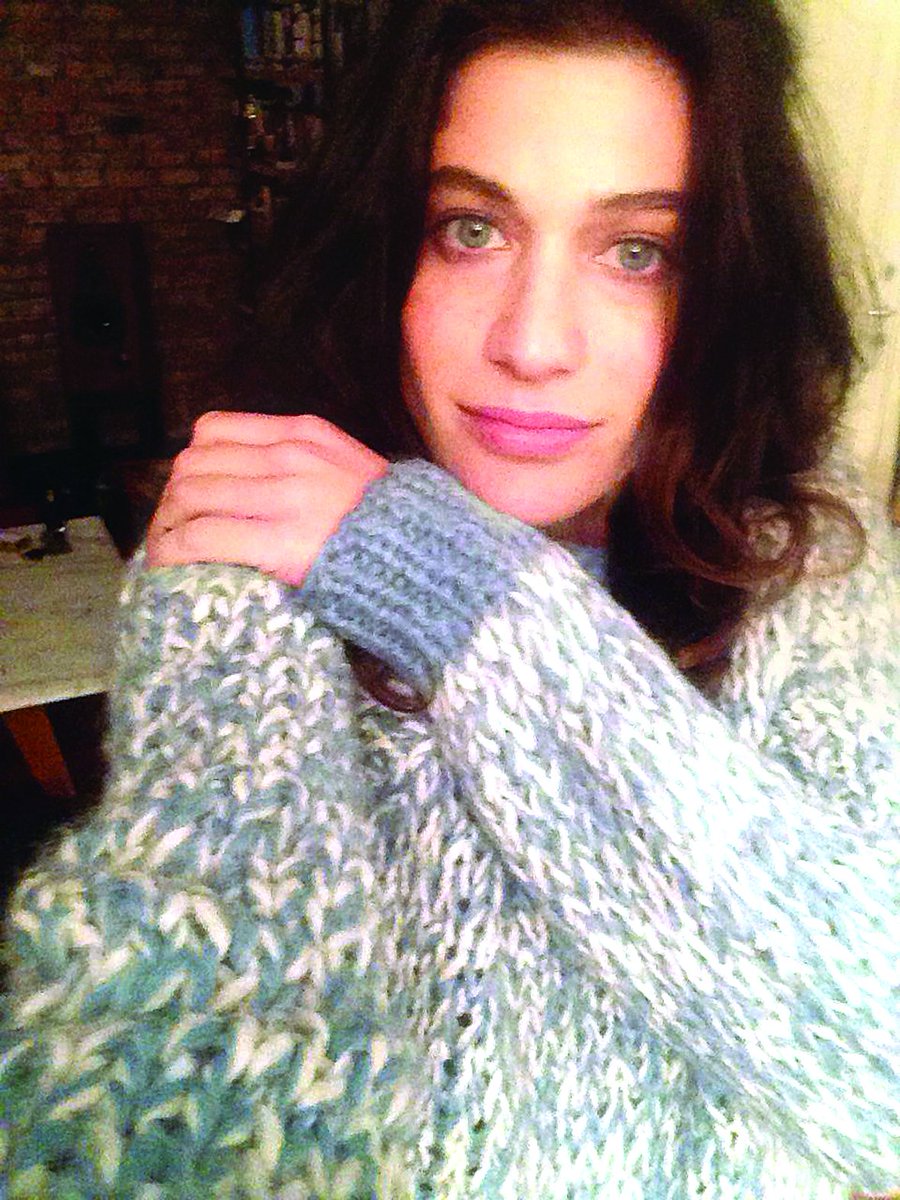 KelebekMag's tweet photo. 'Gönül Örgüsü'ne sen de ördüğün, aldığın giysi ya da attığın SMS'le destek ol, @berraktzntc gibi #bendevarım de. https://t.co/1NI39sg9zB