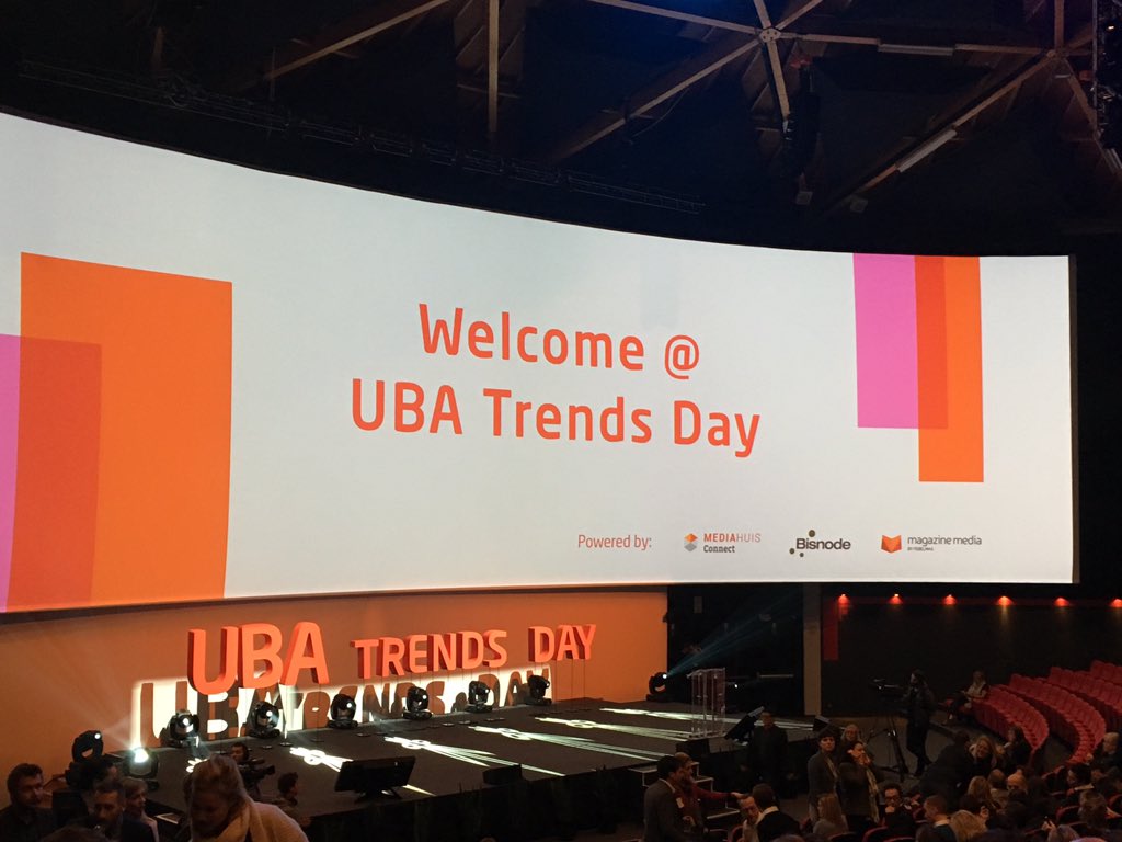 stephvb's tweet photo. #proud2beING #UBATrendsDay ! Ready to start @maxou_maxou2 @delph2177 @sacre_julie https://t.co/GSbpCZRUUS