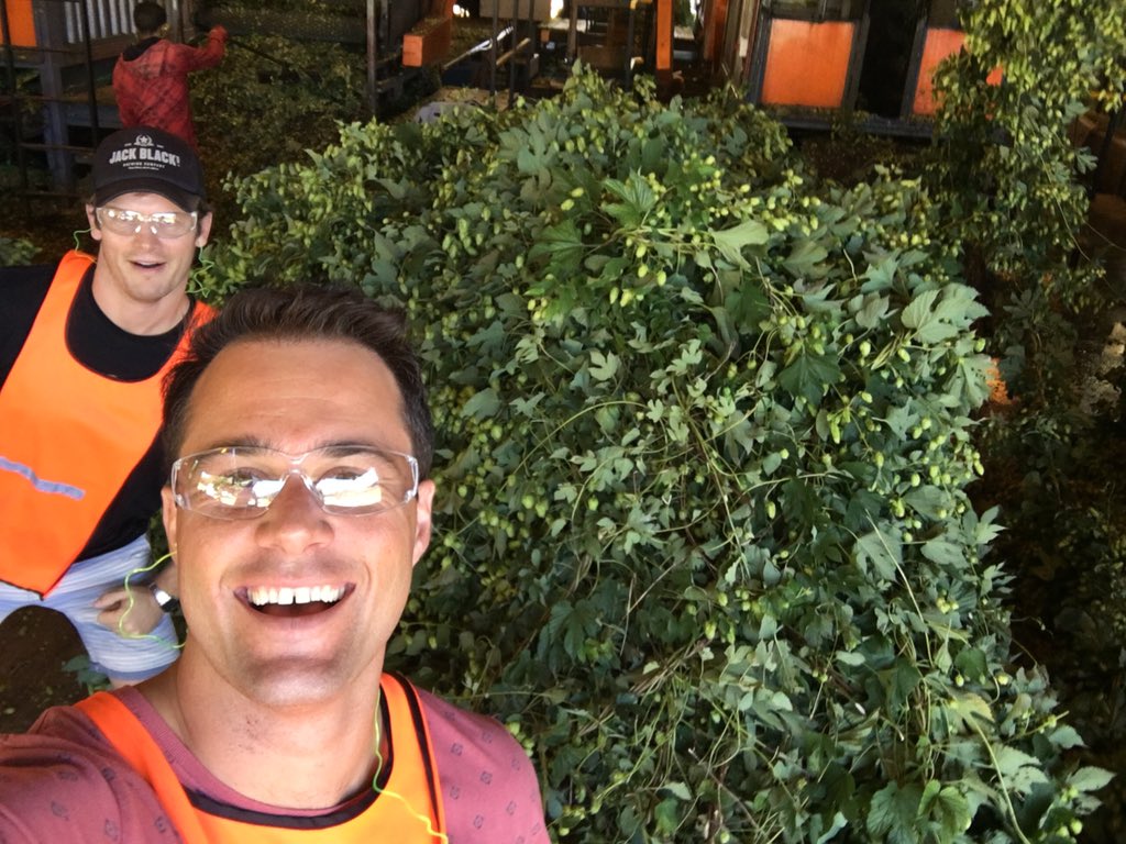 AvanteBrandy's tweet photo. After a great day learning about #hop #education we are making our way on our journey to @CapeBrewingCo https://t.co/FC8B6eqnWp
