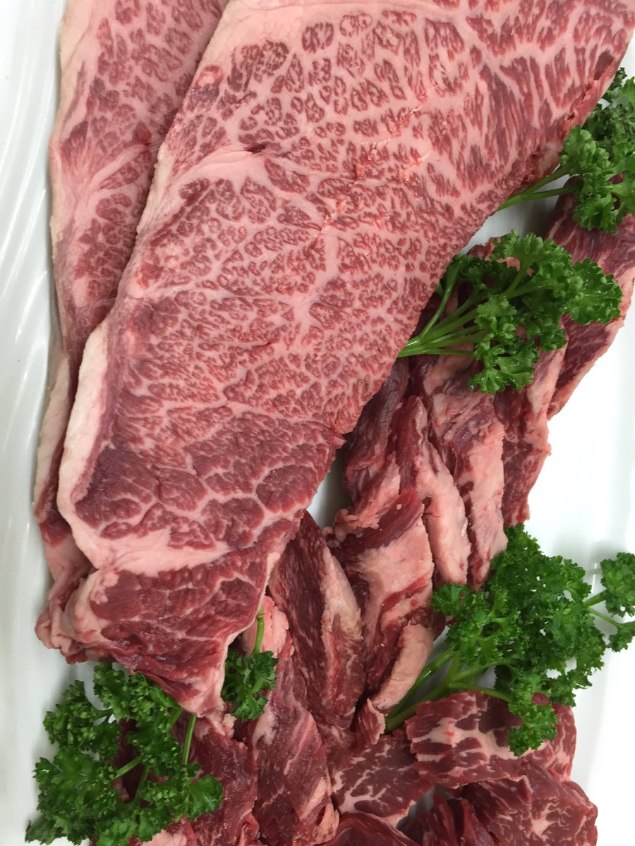 cow0700's tweet photo. 청담동푸주에 오시면 https://t.co/te9vDimAkE