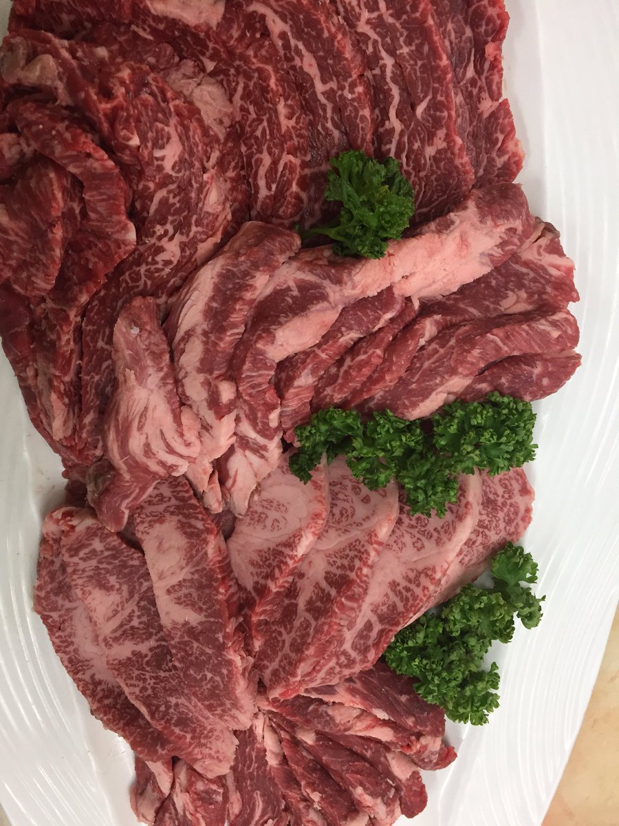 cow0700's tweet photo. 청담동푸주에 오시면 https://t.co/te9vDimAkE